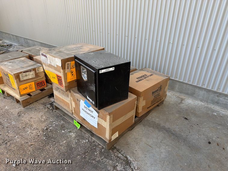 (6) Buyers toolboxes - EW5020