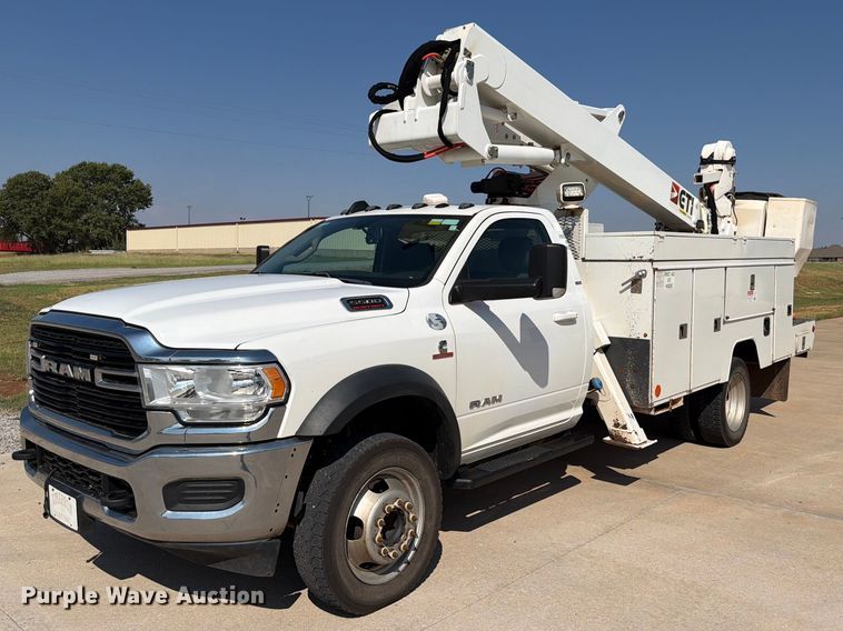 2020 RAM 5500HD bucket truck - EW8960
