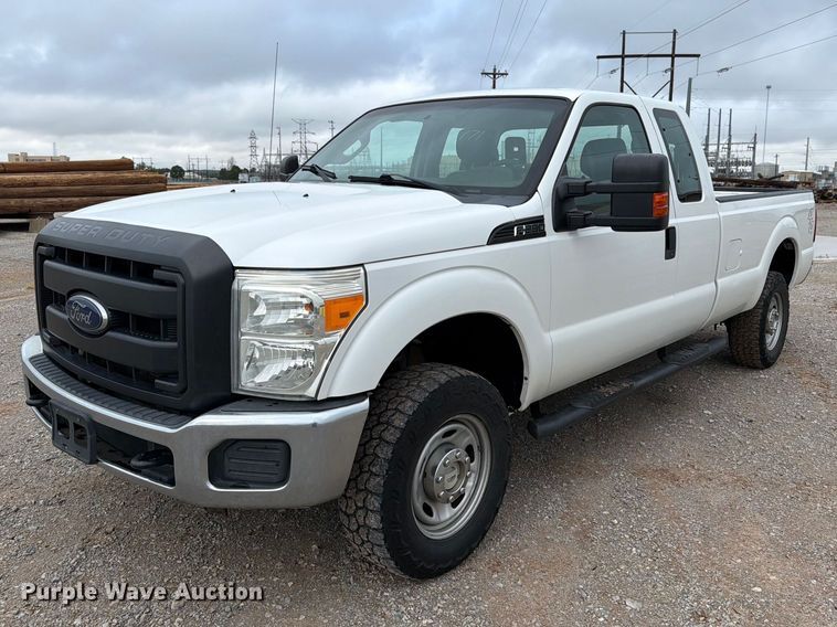 2016 Ford F250 Super Duty Ext. Cab pickup truck - EW8982