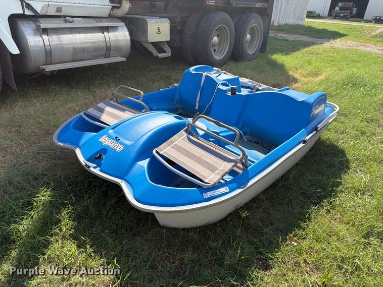 Sundolphin Laguna pedal boat - EX0541