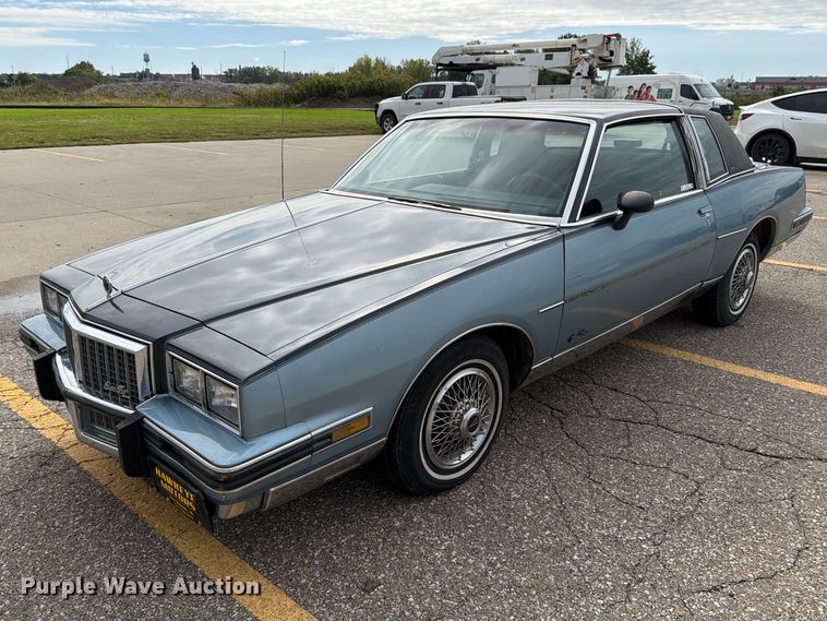 1987 Pontiac Grand Prix Brougham - EX1009
