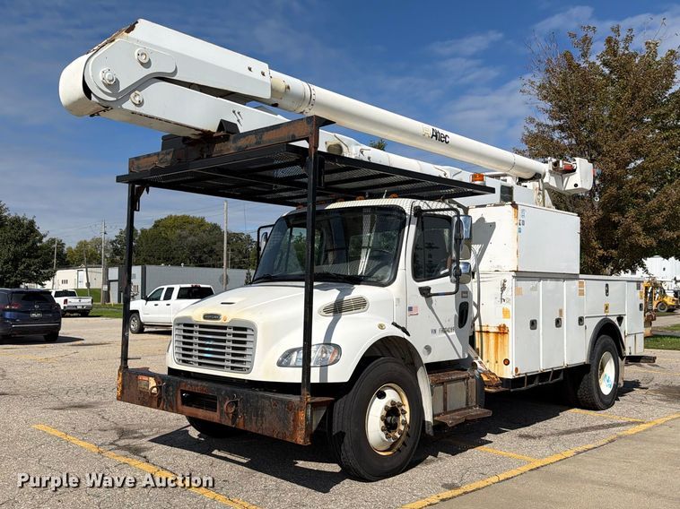 2015 Freightliner M2 bucket truck - EX1010