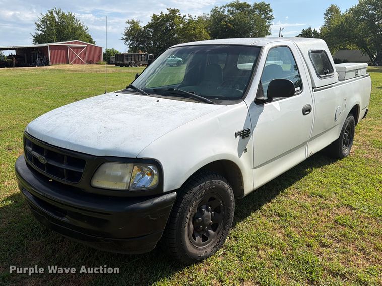1998 Ford F-250 pickup truck - EX4134