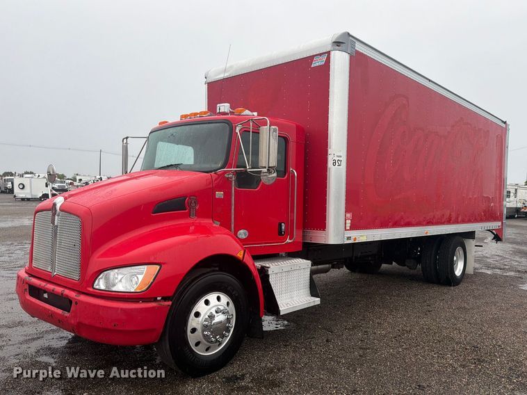 2012 Kenworth T370 box truck - FB5143