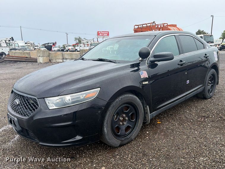 2016 Ford Taurus Police Interceptor  - FB5145