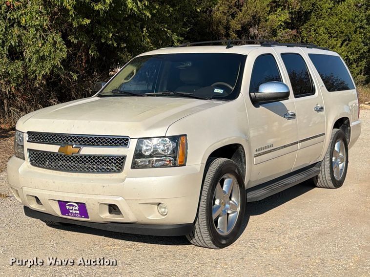 2013 Chevrolet Suburban SUV - FB8338