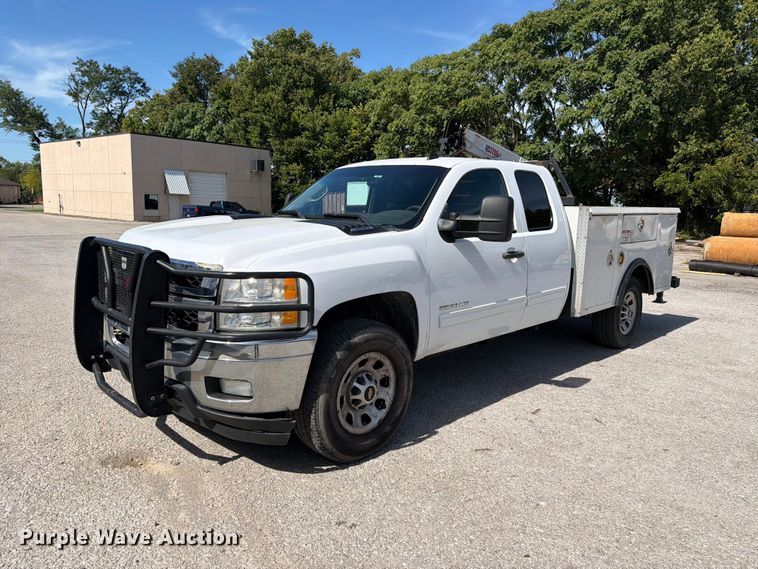 2012 Chevrolet Silverado 3500HD Ext. Cab utility bed pickup truck - FC3345