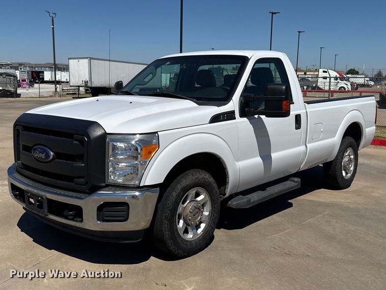 2016 Ford F250 Super Duty pickup truck - FC4263