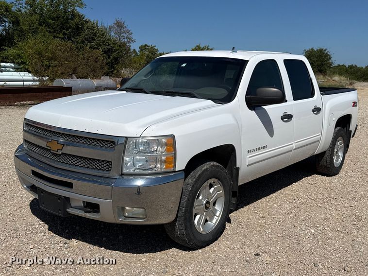 2012 Chevrolet Silverado 1500 Crew Cab pickup truck - FC4349