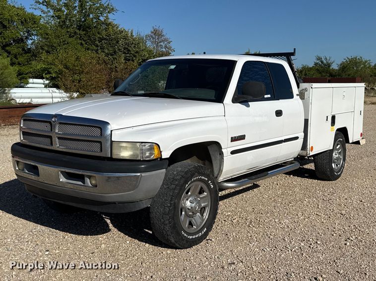 2001 Dodge Ram 2500 Ext. Cab utility bed pickup truck - FC4351