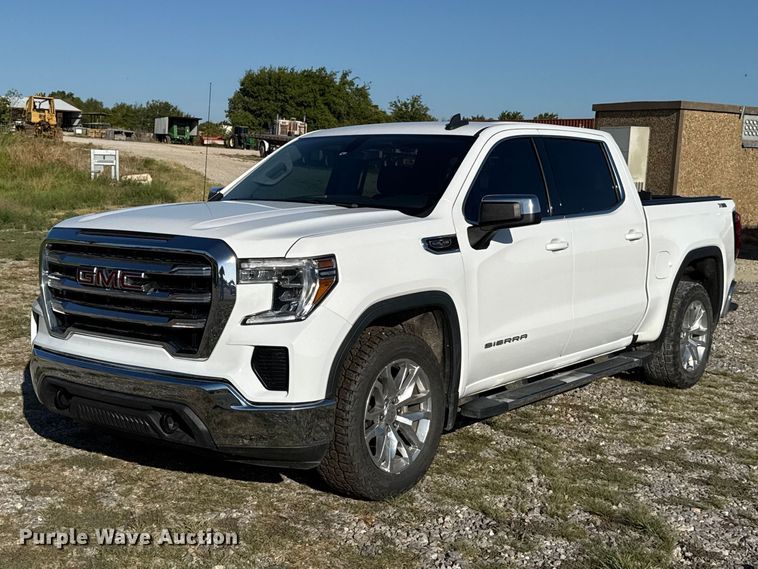2019 GMC Sierra 1500 Crew Cab pickup truck - FC4352