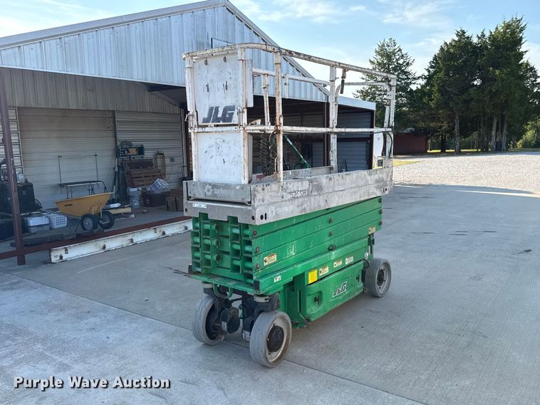 2011 JLG 2630ES scissor lift - FC4369