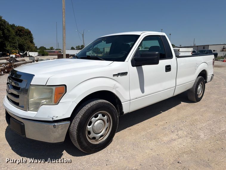 2011 Ford F150 pickup truck - FI0350