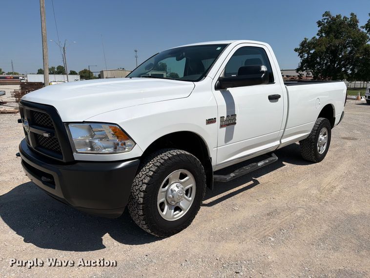 2015 RAM 2500 pickup truck - FI0351