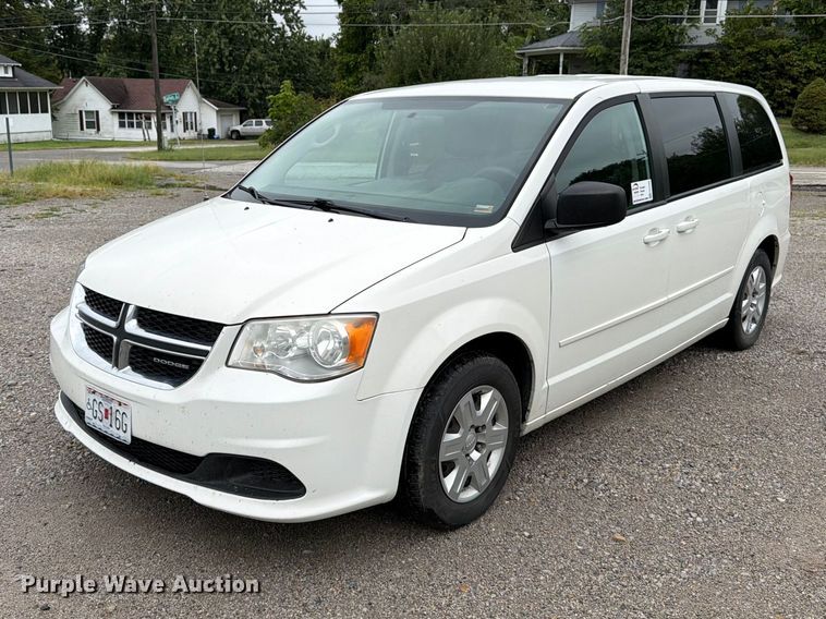 2011 Dodge Grand Caravan van - FK3466