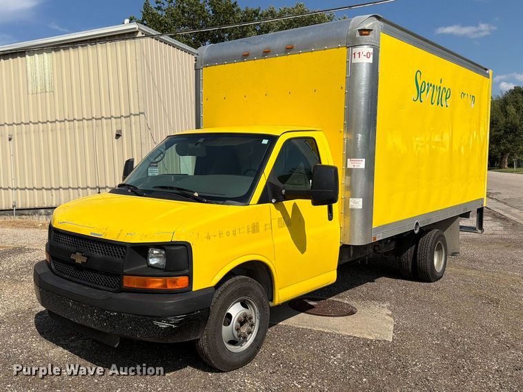 2012 Chevrolet Express G3500 box truck - FK3469
