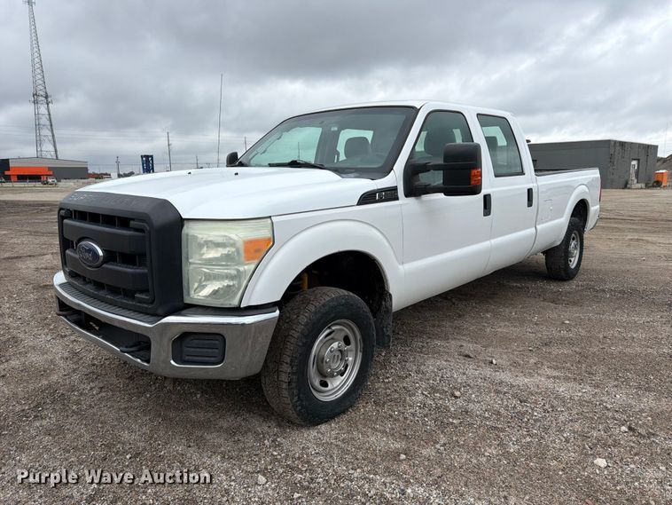 2015 Ford F250 Super Duty XL Crew Cab pickup truck - FK3685