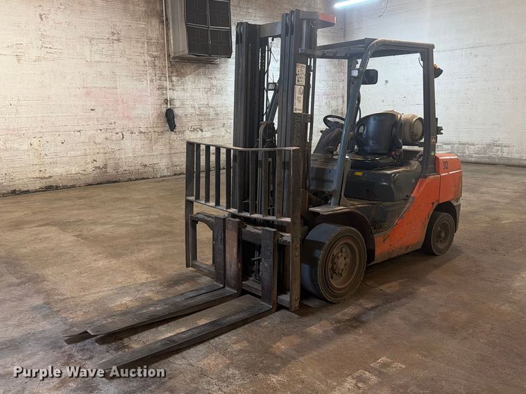 Toyota 8FGU32 forklift - FK4619