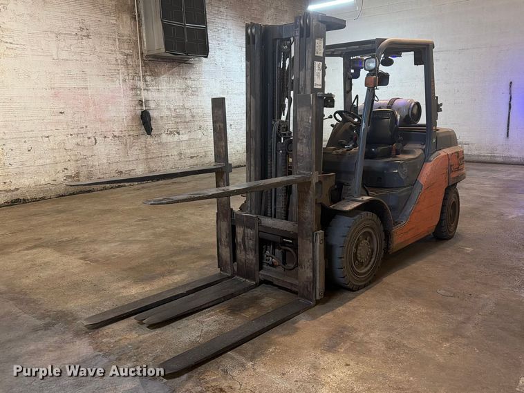 Toyota 8FG40U forklift - FK4620