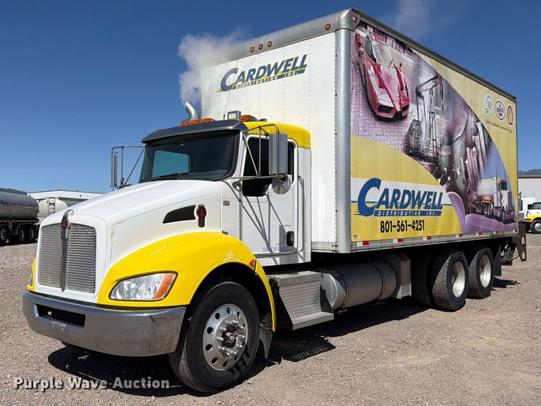 2010 Kenworth T370 box truck - FK4634