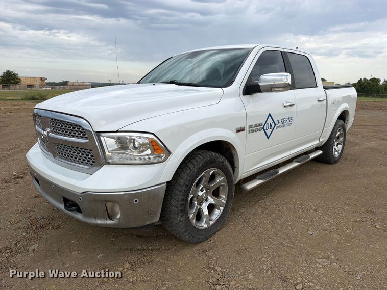 2018 RAM 1500 Laramie Crew Cab pickup truck - FK5085