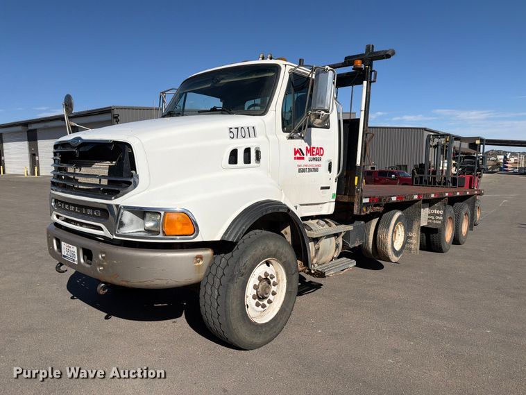 2006 Sterling L9500 flatbed truck - FM7650
