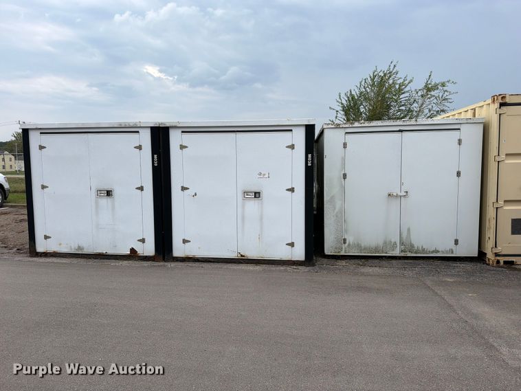 (4) storage containers - FN5886