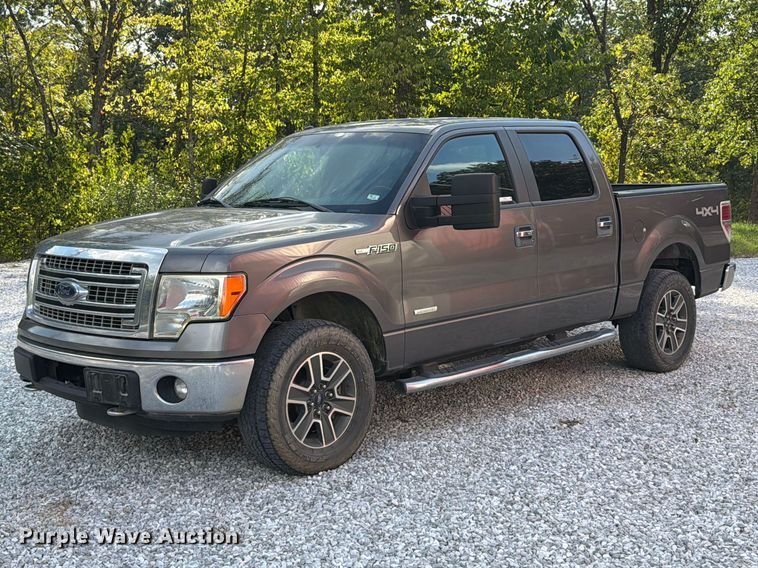 2013 Ford F150 XLT Crew Cab pickup truck - FT6357