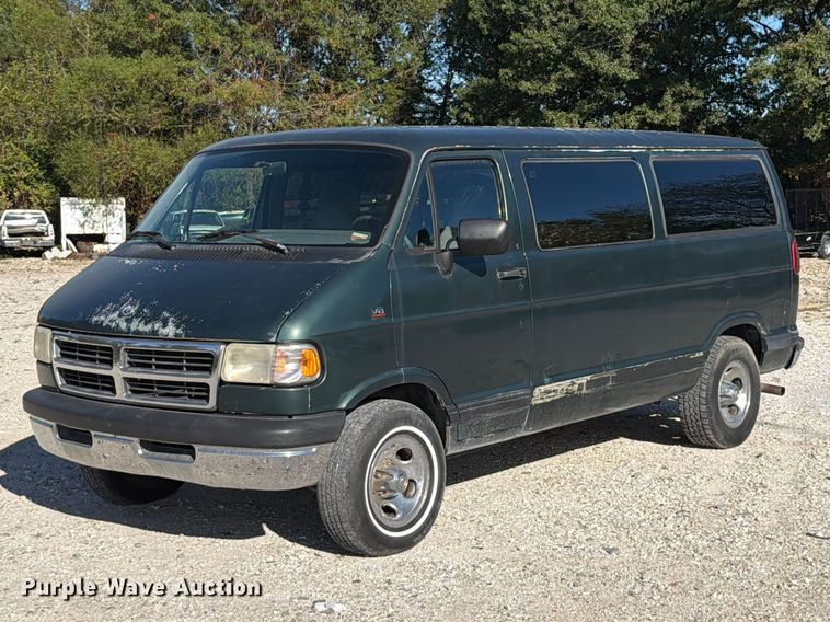 1995 Dodge Ram Wagon van - FT6386