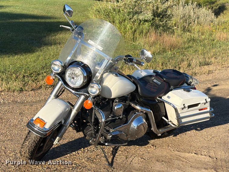 2005 Harley-Davidson Road King Police motorcycle - FT6733
