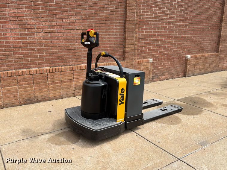 2010 Yale MPE060LFN24T2748 pallet jack - FU4508