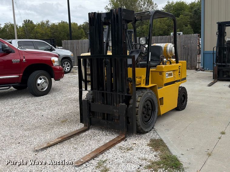 1988 Caterpillar V50D forklift - FU4693