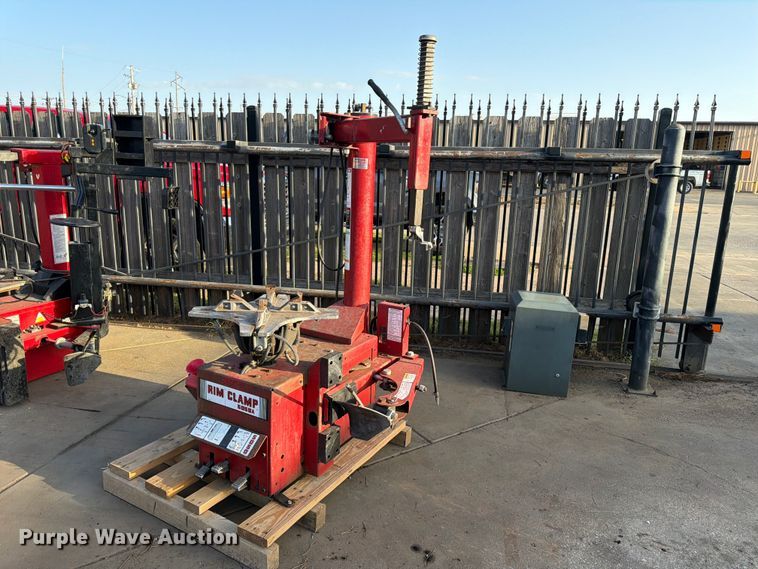Coats 5050A rim clam tire machine - MQ9169