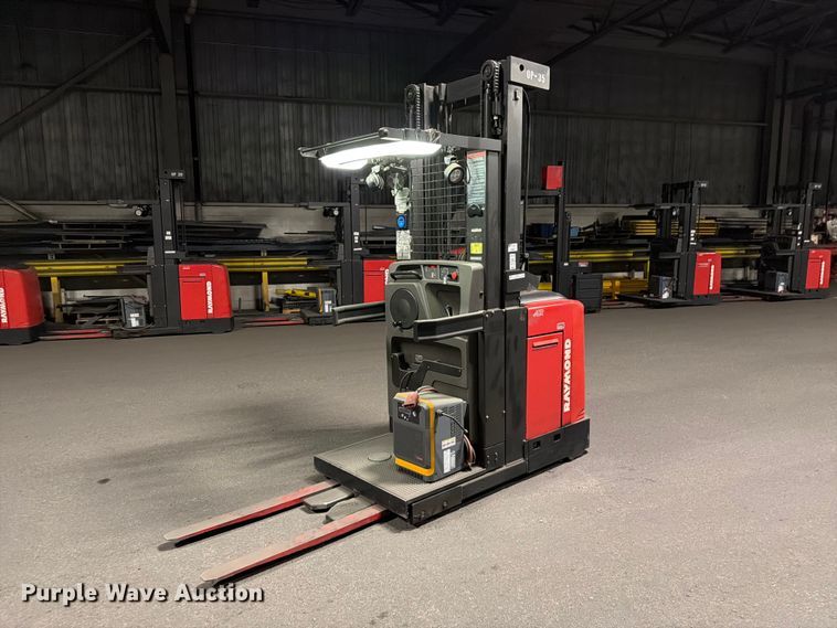 2014 Raymond 540-OPC30TT order picker - NF9611