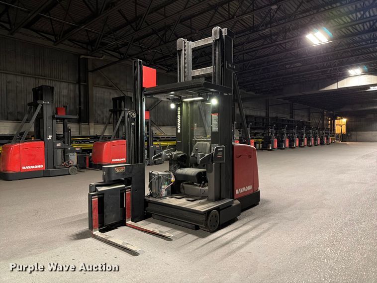 2009 Raymond 960-CSR30T swing carriage forklift - NF9621