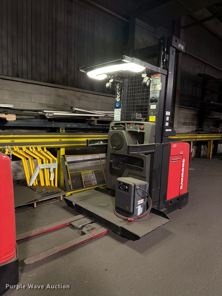 2016 Raymond  640 OPC30TT order picker - NF9626