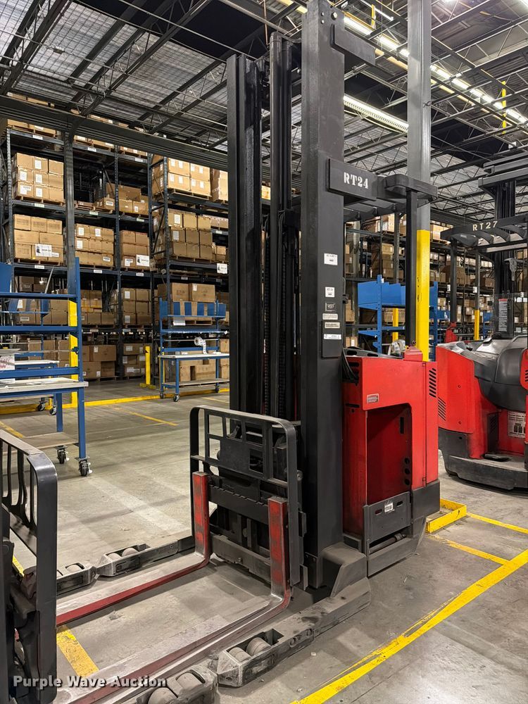 1997 Raymond EASI reach truck - NF9639