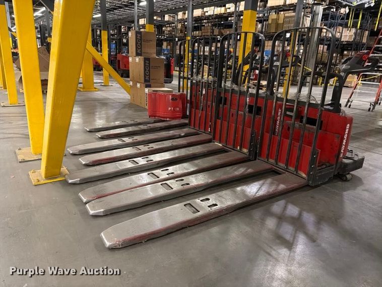 (4) 2004 Raymond 112TM FRE80I pallet jacks - NF9650