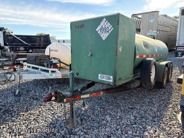 2005 HMDE fuel trailer - YA4289