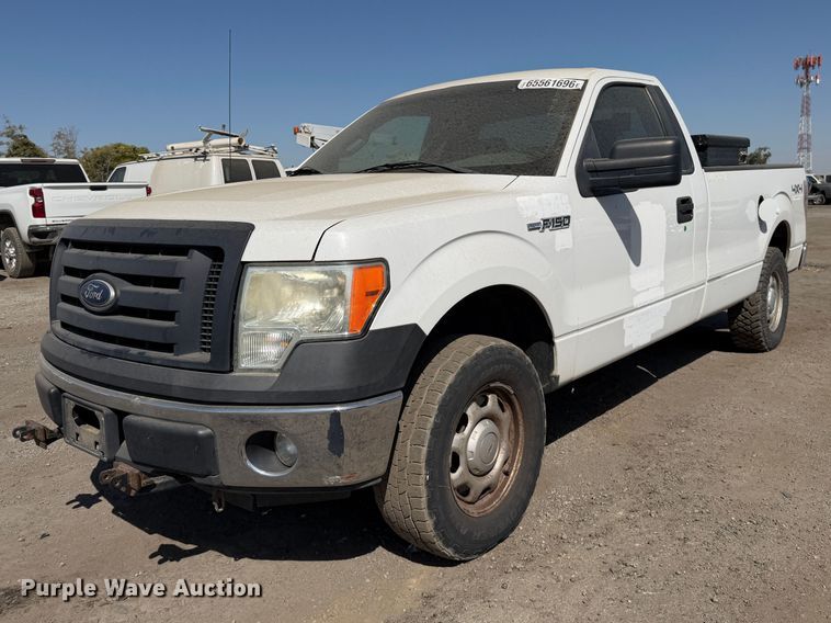 2011 Ford F150 pickup truck - YA4680