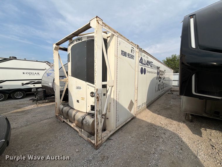 2015 CIMC refrigerated shipping container - YA4775