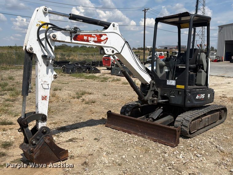 2022 Bobcat E35i mini excavator - DU3132