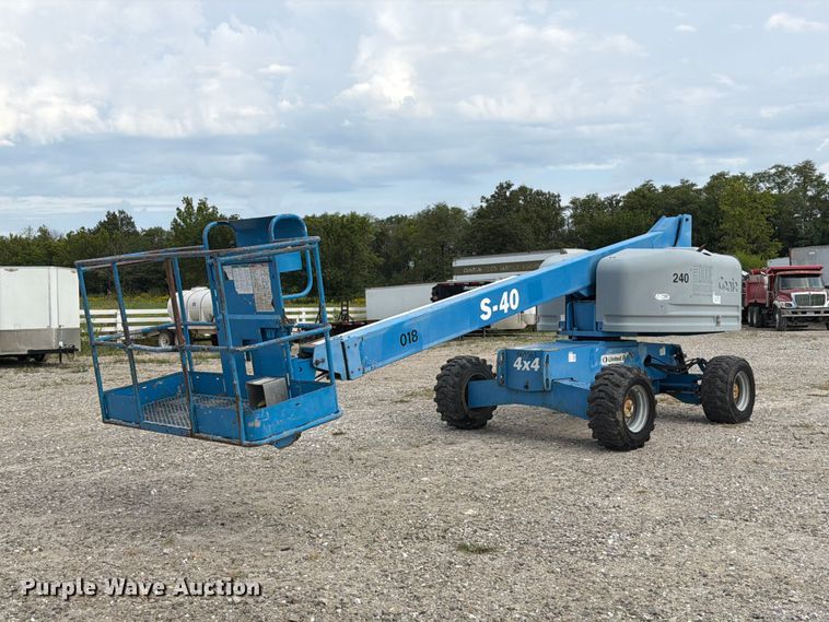 2005 Genie S-40 boom lift - DZ4855