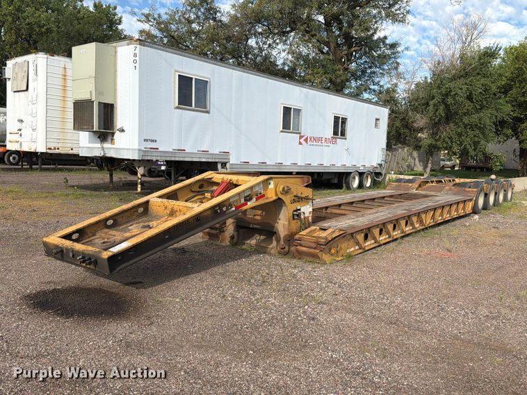 2001 Load King lowboy equipment trailer - EA0472