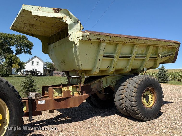 Shop Built end dump wagon - EA0475