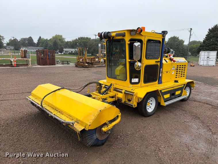 2023 Superior Broom SM74-J broom - EA0533
