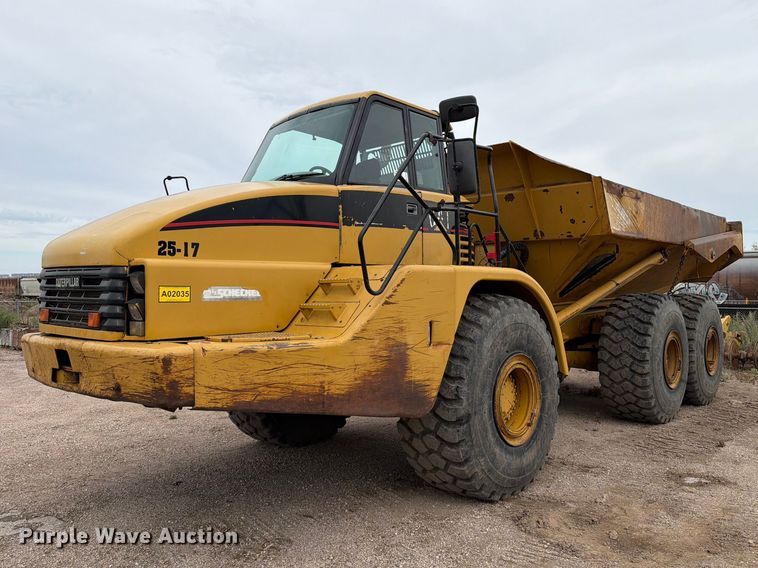 2005 Caterpillar 740 articulated haul truck - EA0545