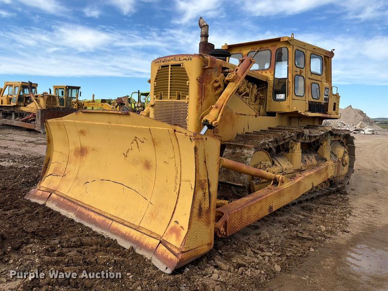 Caterpillar D9G dozer - EA0564
