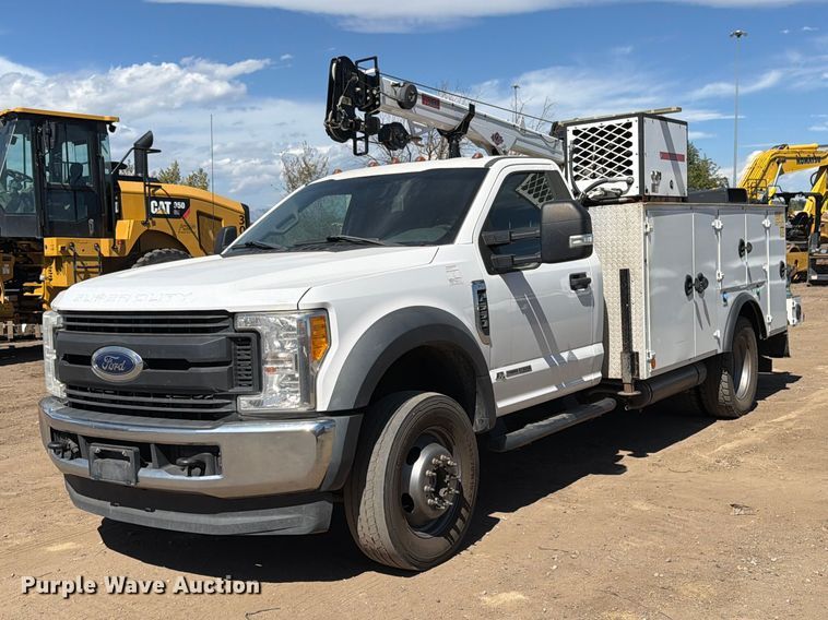 2017 Ford F550 Super Duty utility / service truck - ED0207