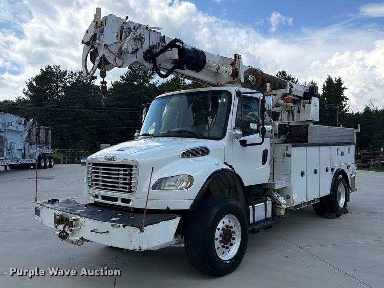 2013 Freightliner Business Class M2 digger derrick truck - EF1399